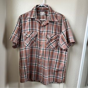 Brown plaid button down shirt short sleeve